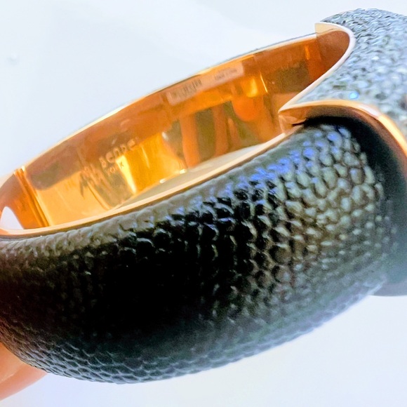 Henri Bendel Bowery Black Swarovski Crystal Snakeskin Cuff Bracelet Like New! - Picture 4 of 6